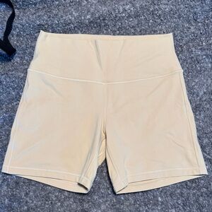 Lululemon 6 inch align shorts